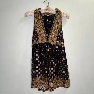 Free People Charlotte Tunika Bohemian Deep V Racerback Blumen Shirt Größe Small - Bild 1 von 3
