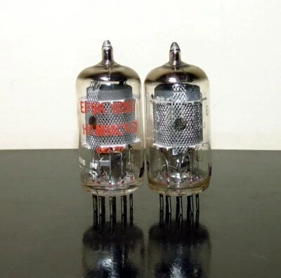 Совпадающая пара сетчатых защитных трубок для Mazda EF86/6267 — Франция — тестовые новые из старых запасов - Изображение 1 из 2