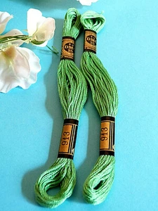049A/ Gorgeous Lot Of 2 DMC Embroidery Floss Skeins No. 25 Color Green No. 913 - Picture 1 of 3