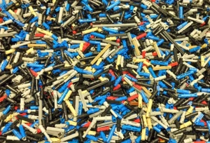 LEGO lot of 200 Mixed Technic Mindstorms Friction Pins Axles Star Wars Bionicle - Picture 1 of 1