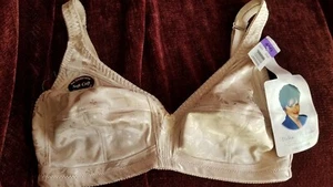 DELTA BURKE~DB2311~**NO Underwire**~SOFT CUP~FULLFIT BRA~40D~NUDE/Beige~*NWT - Picture 1 of 4