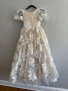 Princess Daliana Floral Flower Girl Dress Short Sleeve Lace Embroidered Size 10 - Picture 1 of 17