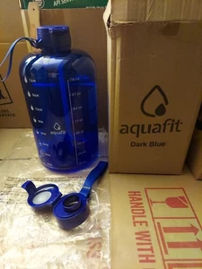 Aquafit Dunkelblau 1 Gallone - Zeitmarker Wasserflasche - 128 Unzen mit 2 Deckeln Neu in OVP - Bild 1 von 10