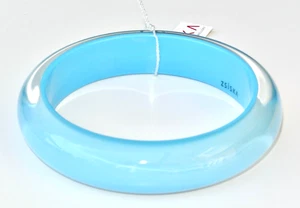 ZSISKA NEW Colourful Statement beautiful resin bangle light blue size L - Picture 1 of 11