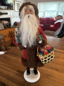 2021 Byers Choice The Carole’s Mid Year Release Cranberry Claus - Bild 1 von 11