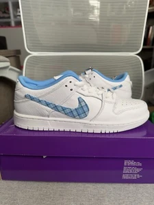 Nike SB Dunk Low Pro Nicole Hause White University Blue Size 9 Style FZ8802-100 - Picture 1 of 7