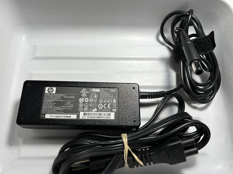 OEM HP 90W Charger Adapter PPP012D-S PPP012H-S PPP012L-E PPP012L-S PPP012S-S - Image 1 of 4