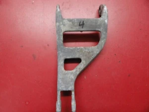 1985 Chevrolet GM Corvette 14084384 Upper Alternator Support Bracket C41495-4 - Foto 1 di 2