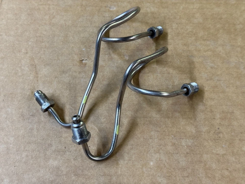 Ford Mustang 87-93 Líneas de freno Cilindro maestro Válvula dosificadora Tambor 8,8 OEM Foto 1 de 4