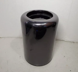 Apple Mac Pro (Late 2013) 3.7GHz Quad-Core 16GB RAM 500GB SSD Dual D300 #69 - Picture 1 of 9