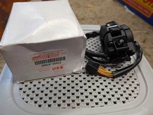 Suzuki GSXR 750 2013 L3 Right Switchgear Controls GSXR600 2011-2018 L1-L8 OEM #G - Picture 1 of 11