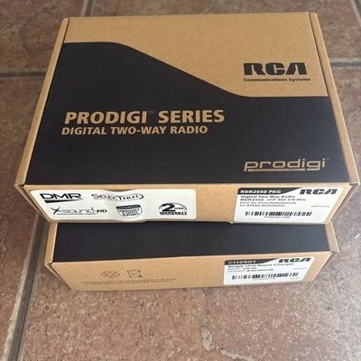 RCA RDR2550 UHF DMR Digital Two-Way Radio 1000CH + CH2501 Charger - Image 1 of 4