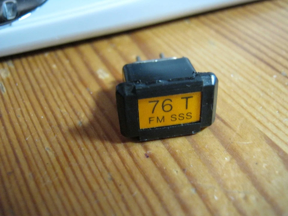 Graupner Quarz Sender 35 Mhz FM SSS original Kanal 76 - Bild 1 von 1