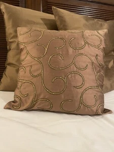 2 x 100% Pure Silk Cushion Covers, Embroidered, Handmade - Picture 1 of 17