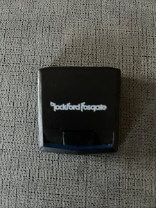 Rockford Fosgate Universal 12 Volt Bluetooth Streaming Receiver to RCA - Foto 1 di 8