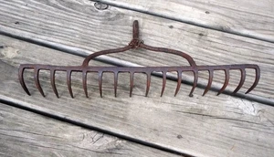 Vintage Eisen Garten Rechen Kopf Garderobe Gartendeko 16 Zinken ALT coole Patina - Bild 1 von 8