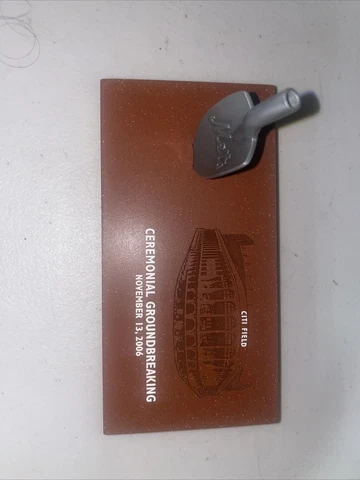 New York NY Mets Ceremonial Groundbreaking Citi Field Plaque & Pen Nov 13 2006 Cover