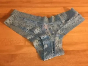 Victoria's Secret  Cheeky Panties Aqua Blue Lace Size Medium New With Tags (2018 - Picture 1 of 3