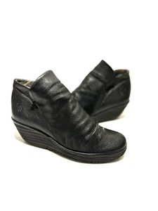 Fly London Damen schwarz Leder Stiefeletten Keilabsatz Reißverschluss Stiefel UK 9 EUR 42 - Bild 1 von 10