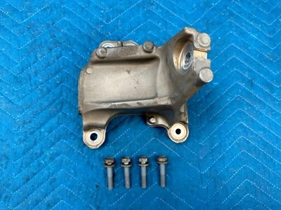 Jeep Gladiator 3.6L Engine Mounting Bracket Driver's Side 28k 2020-2024 OEM - Image 1 of 4