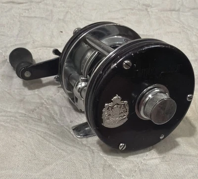 Carrete de pesca ABU Garcia Ambassadeur 5000C Suecia Baitcasting 097100 funciona Foto 1 de 4