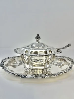 Plato de plata vintage 1881 pequeño puré, debajo del plato y cuchara, usado en excelente estado Foto 1 de 4