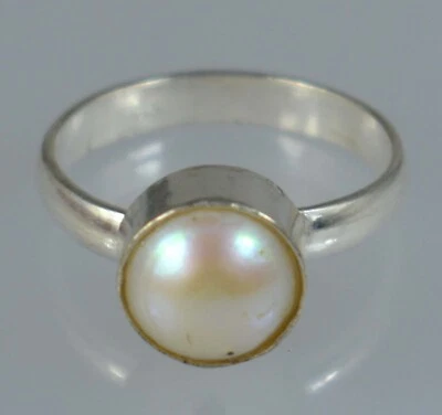 Anillo de aniversario de piedras preciosas redondas de perlas blancas naturales del Mar del Sur de Tahití de 6,05 quilates Foto 1 de 4