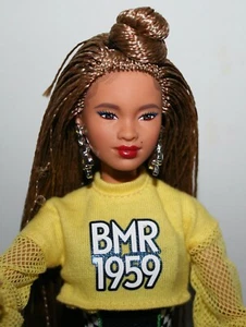 Muñeca Barbie Mattel pelo micro trenzado articulado con soporte BMR1959 - Imagen 1 de 11
