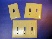 Lot of 3 Vintage SIERRA Ribbed Electrical Ivory Switch Wall Plates