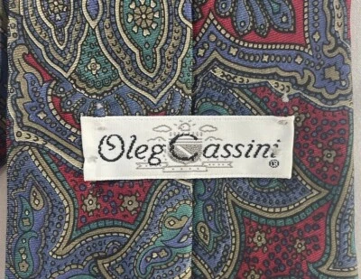 Oleg Cassini Necktie Silk Green and Red Paisley Excellent Condition - Image 1 of 3