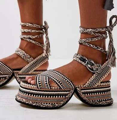 Sandalias envolventes Free People Amambaih Beatriz talla 39 geométricas \ Foto 1 de 4