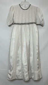Strasburg Ivory Silk Smocked Christmas Embroidered Dress Sz. 4 Beautiful! Chrty - Picture 1 of 8