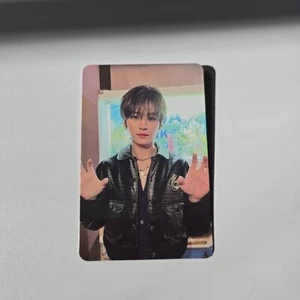 Leeknow Stray Kids STZ Official Photocard Rockstar Album Kpop _R - Picture 1 of 2