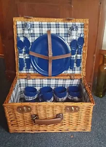 picnic basket set - Picture 1 of 6