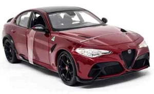 Burago 1/18 - Alfa Romeo Giulia GTA Quadrifoglio Red Diecast Scale Model Car - Picture 1 of 8