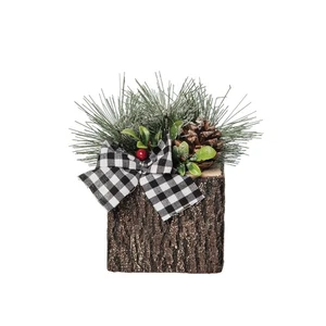 4" x 4" Wood With Berry Centerpiece - Picture 1 of 1