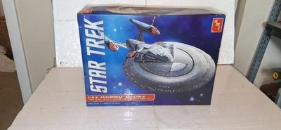NIOB AMT AMT853/12 1/400 USS Enterprise NCC-1701-E SPACESHIP 型号 — 第 1/4 张图片