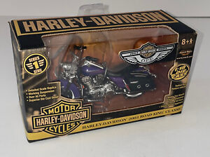 American Muscle 1:18 Series 1 HARLEY-DAVIDSON 2003 ROAD KING CLASSIC – New!!!
