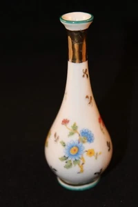 Limoges - White Painted Porcelain Bud Vase - 4 Inches High  - Picture 1 of 5