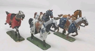 Lot Of Hand painted Medieval Knights Steeds Toy Model Horses 4"L x 2.5"H Plastic - Image 1 of 4