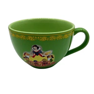 Disney Store Schneewittchen und die sieben Zwerge grün Kaffeebecher Übergröße Rentner - Bild 1 von 10