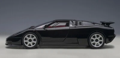 70919 AUTOart 1:18 Bugatti EB110 SS Black mdoel car - Image 1 of 4