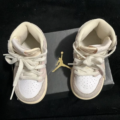 Nike Air Jordan 1 Retro OG Zapatos Atléticos 'Rosa Lavado' FD2598 600 Talla 5C Foto 1 de 4