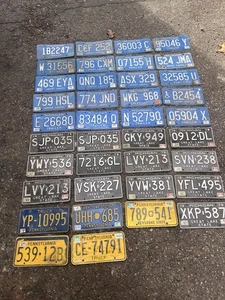 Lot Michigan vintage license plates Retired Blue Black 1970s 1980s Pennsylvania - Picture 1 of 13