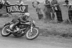 Norton Manx 350cc John Surtees 1955 motorcycle photo racing photograph - Picture 1 of 1