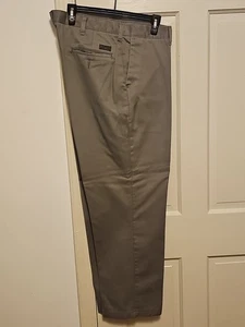 Men's Lee slacks size  38 x 30  flat front Gray  Nice dress  work slacks - Picture 1 of 9