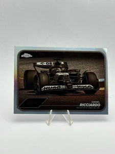 Tarjeta paralela refractor sepia Fórmula 1 cromada Topps 2024 - Daniel Ricciardo #90 - Imagen 1 de 2