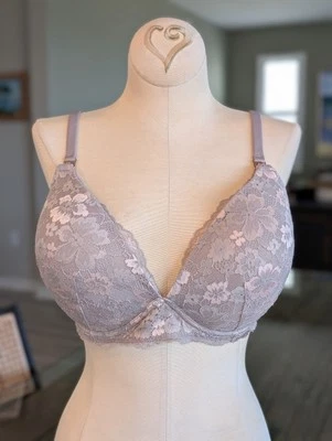 Victoria's Secret VS 36DDD Body By Victoria No Wire Nursing Bra - Image 1 of 4
