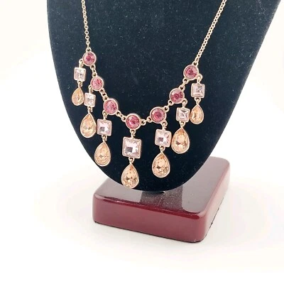 Lindo Colar Gargantilha MONET Festão Rosa Strass Gotas Joias Designer - Imagem 1 de 4