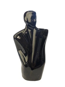 Schwarze Keramik Statue Lindsay Balkweill Stil der 80er Jahre postmoderne Dekoration - Bild 1 von 9